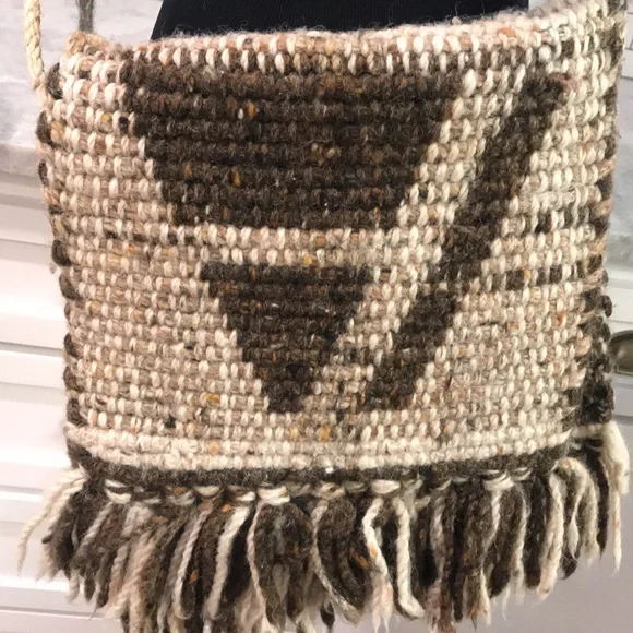 Southwestern Shoulder Bag Womens Tan Brown Handwoven Fringe Woven Southwestern - Picture 2 of 9